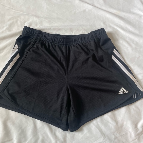 kids XL adidas shorts - Picture 1 of 3